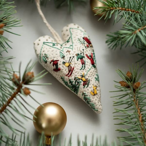 🎉2025 Christmas Sale 50% Discount - DIY Heart Shaped Hand Embroidered Christmas Ornament Kit
