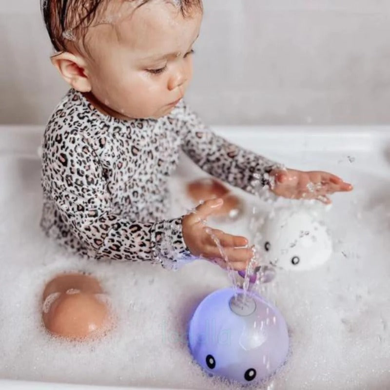 Light-Up Whale Bath Toy – Fun & Safe Bathtime Adventure for Kids