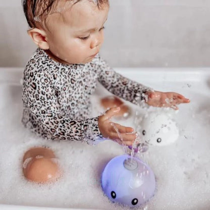 Light-Up Whale Bath Toy – Fun & Safe Bathtime Adventure for Kids
