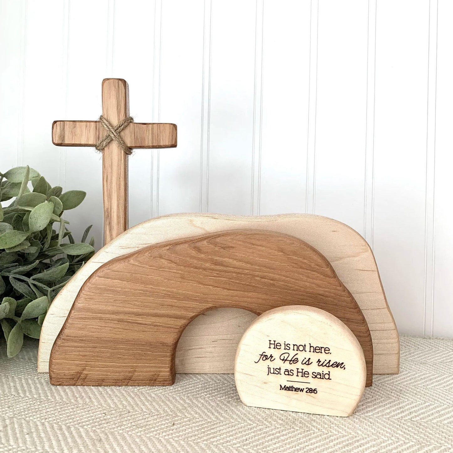 ✝Empty tomb Easter decor