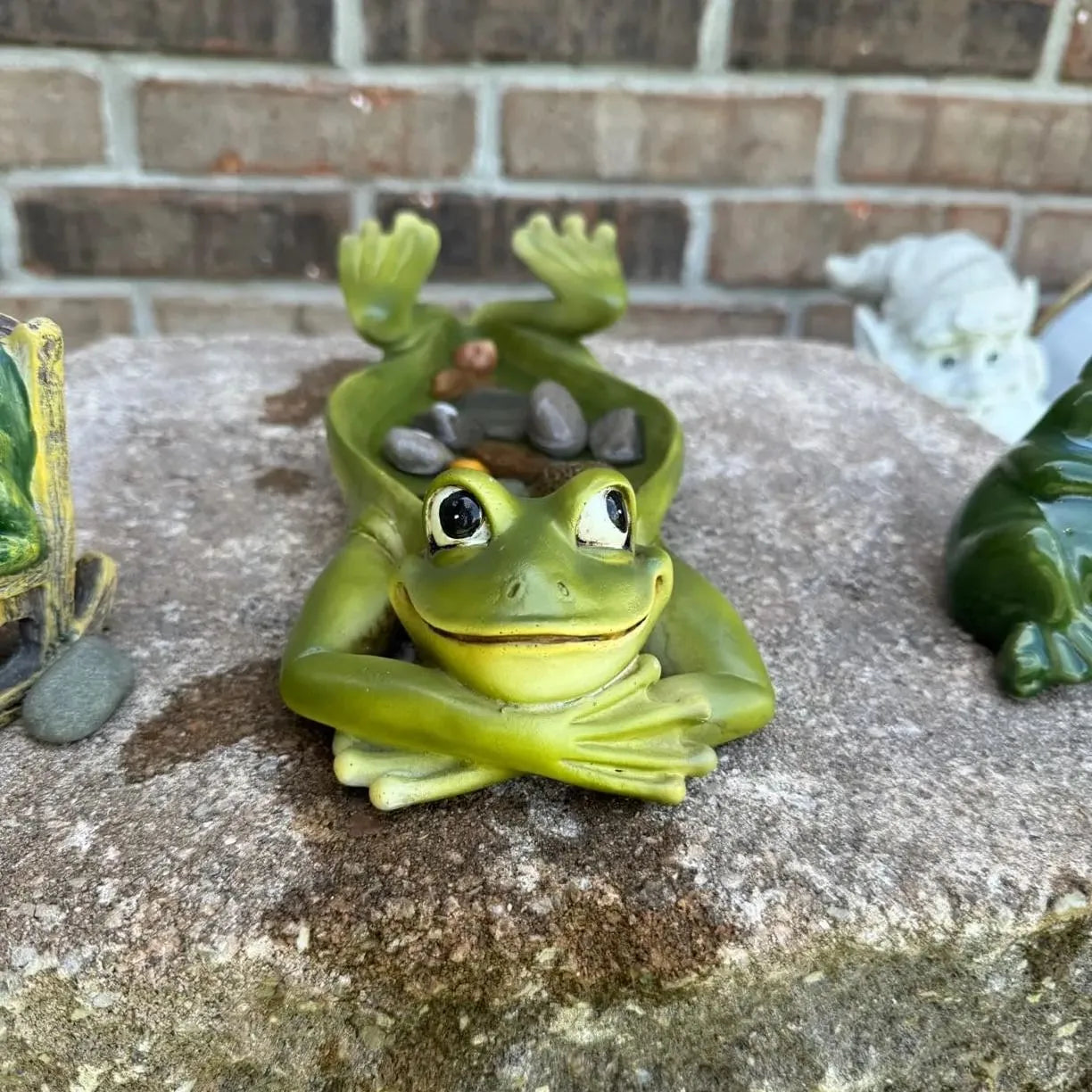 🐸Resin Frog Bee Feeder