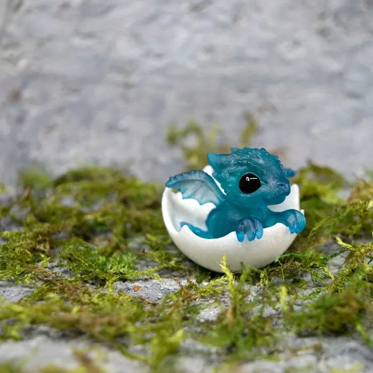 🐲Newborn Dragon In Egg