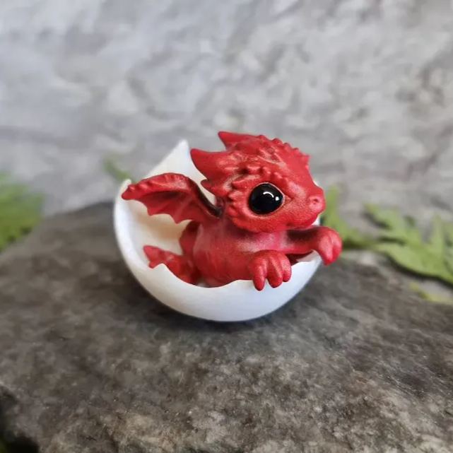 🐲Newborn Dragon In Egg