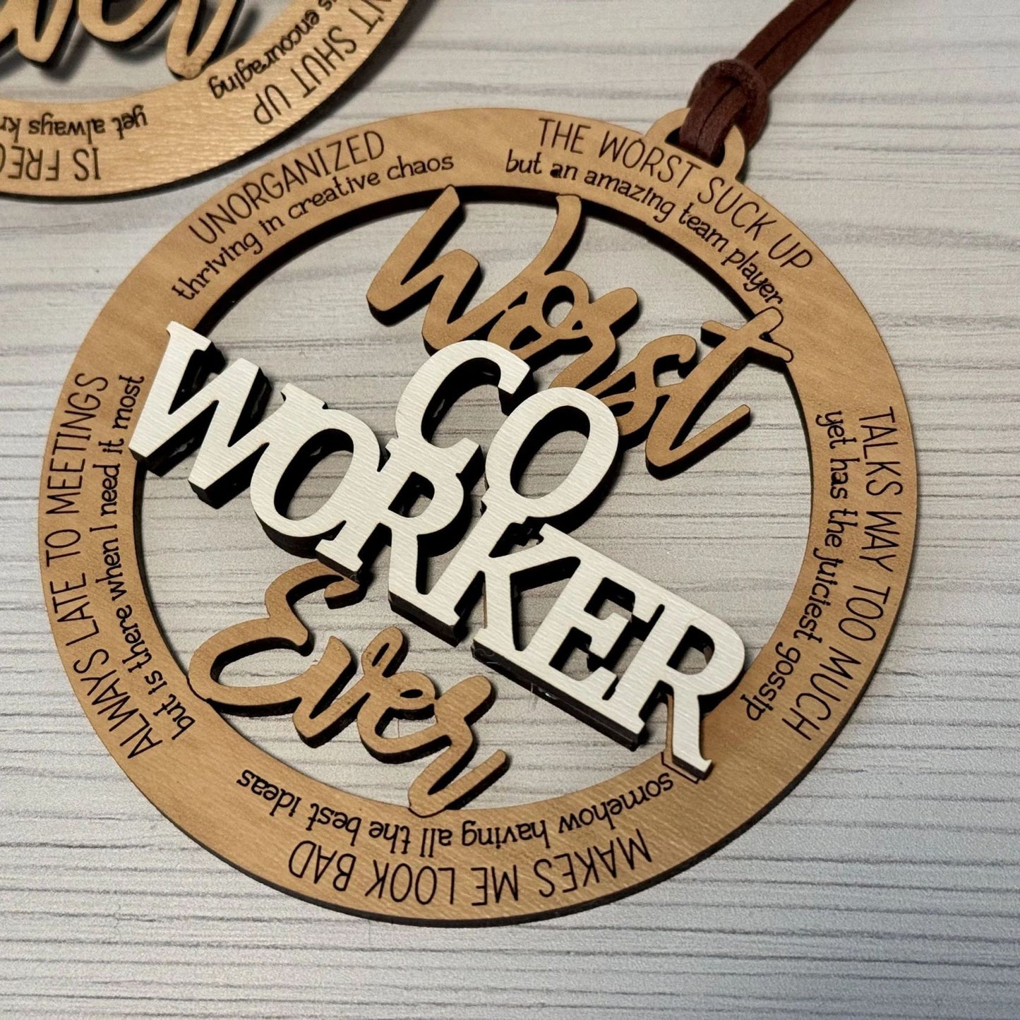 💖Funny Christmas Ornament - 🤣Worst Sister Friend Coworker