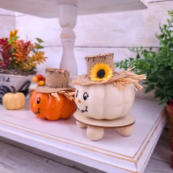 Mini Pumpkin Scarecrows