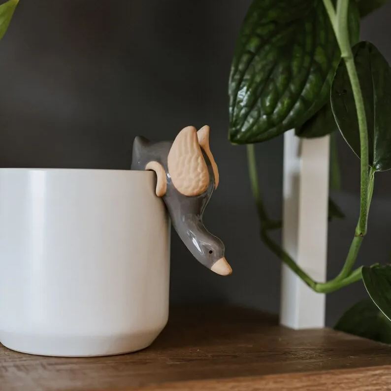 🔥🔥2025 Mother's Day Gift 50% Off--Cute Flower Pot Hugger Figurines