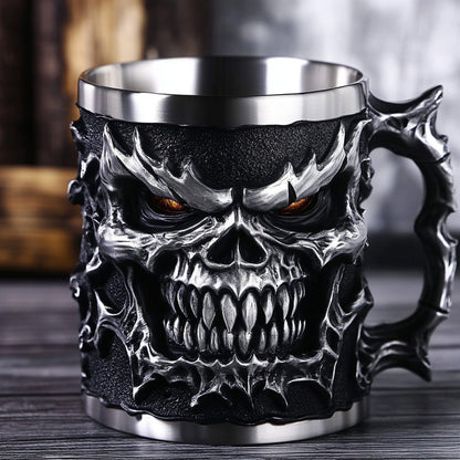 ☠️ Skull Mug of Darkness – Drink Like a Legend