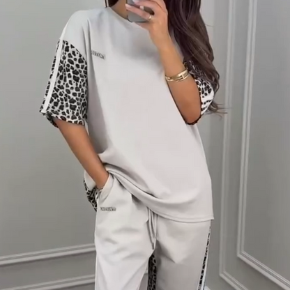 🌺2025 New Arrive - 50% OFF🌺Leopard Print Patchwork Sweatshirt